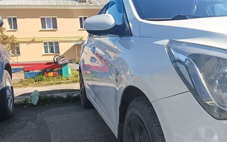 Hyundai Solaris II рестайлинг, 2015 год, 910 000 рублей, 2 фотография