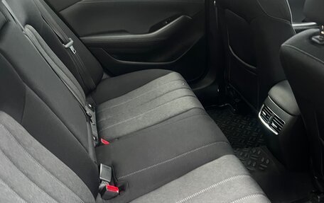 Mazda 6, 2019 год, 2 200 000 рублей, 15 фотография