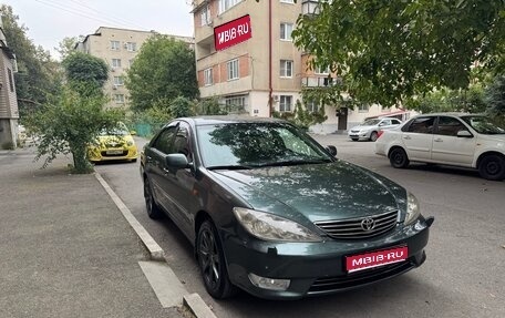 Toyota Camry V40, 2005 год, 1 070 000 рублей, 1 фотография