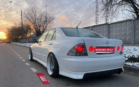 Lexus IS II рестайлинг 2, 1999 год, 880 000 рублей, 8 фотография