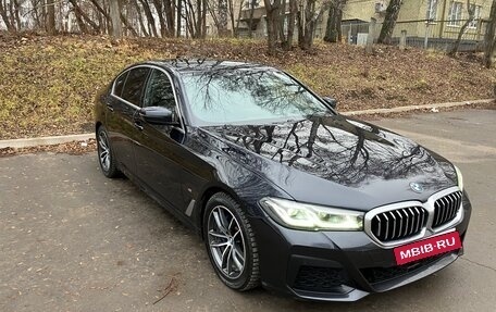 BMW 5 серия, 2021 год, 5 490 000 рублей, 1 фотография