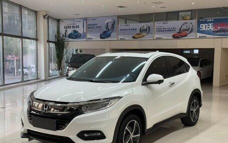 Honda Vezel, 2021 год, 1 722 000 рублей, 1 фотография