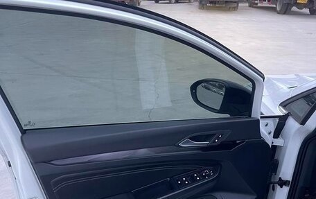 Volkswagen Golf VIII, 2021 год, 1 800 000 рублей, 13 фотография