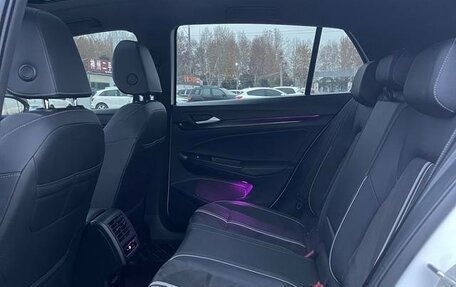 Volkswagen Golf VIII, 2021 год, 1 800 000 рублей, 17 фотография