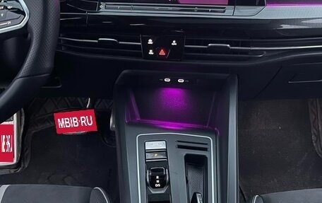 Volkswagen Golf VIII, 2021 год, 1 800 000 рублей, 12 фотография