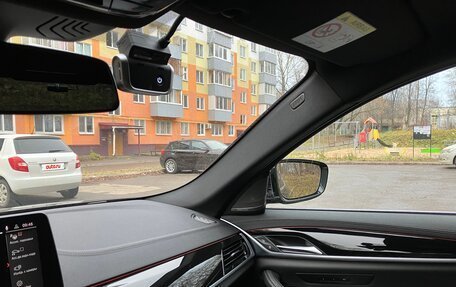 BMW 5 серия, 2021 год, 5 490 000 рублей, 15 фотография