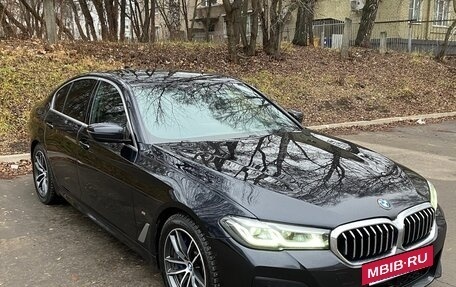 BMW 5 серия, 2021 год, 5 490 000 рублей, 25 фотография