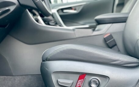 Toyota RAV4, 2024 год, 3 799 000 рублей, 9 фотография