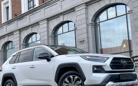 Toyota RAV4, 2024 год, 3 799 000 рублей, 24 фотография