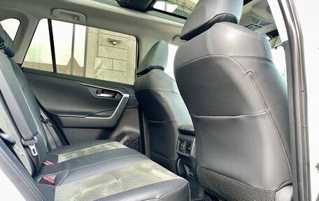 Toyota RAV4, 2024 год, 3 799 000 рублей, 21 фотография