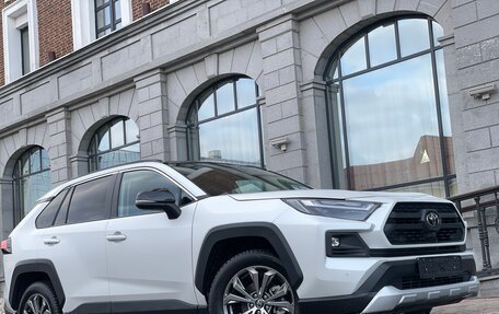 Toyota RAV4, 2024 год, 3 799 000 рублей, 25 фотография