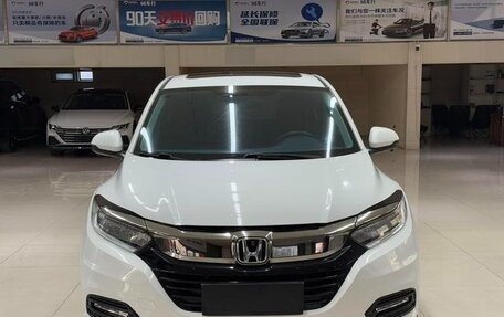 Honda Vezel, 2021 год, 1 722 000 рублей, 2 фотография