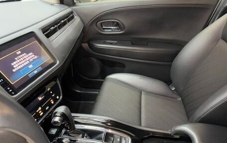 Honda Vezel, 2021 год, 1 722 000 рублей, 13 фотография