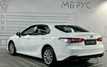 Toyota Camry, 2021 год, 2 880 000 рублей, 8 фотография