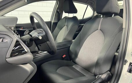 Toyota Camry, 2021 год, 2 880 000 рублей, 13 фотография