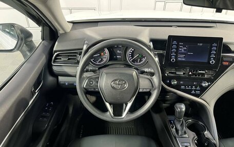 Toyota Camry, 2021 год, 2 880 000 рублей, 14 фотография