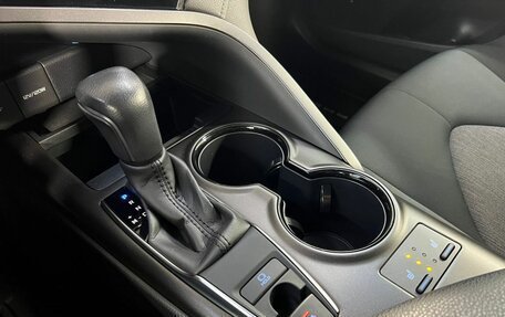 Toyota Camry, 2021 год, 2 880 000 рублей, 17 фотография