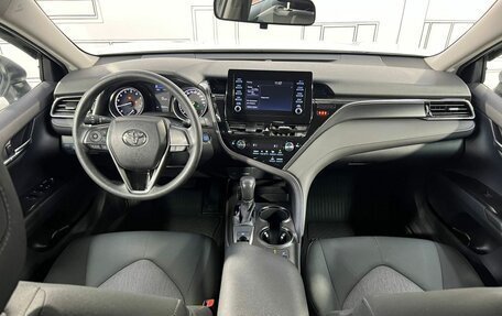 Toyota Camry, 2021 год, 2 880 000 рублей, 15 фотография