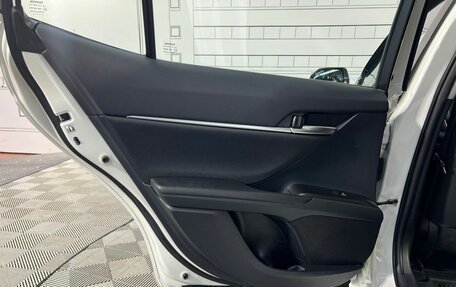 Toyota Camry, 2021 год, 2 880 000 рублей, 18 фотография