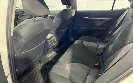 Toyota Camry, 2021 год, 2 880 000 рублей, 20 фотография