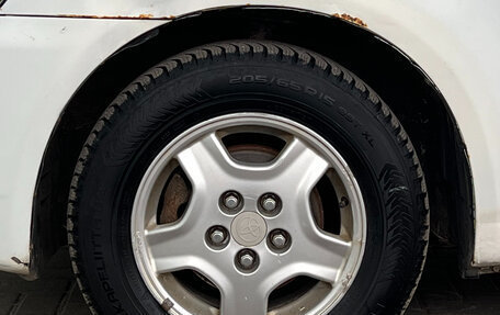 Toyota Ipsum II, 2001 год, 399 000 рублей, 12 фотография