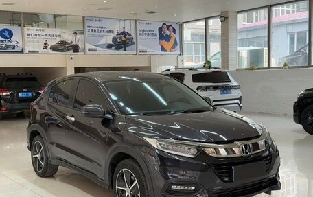 Honda Vezel, 2022 год, 1 722 000 рублей, 3 фотография