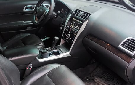 Ford Explorer VI, 2014 год, 1 850 000 рублей, 10 фотография