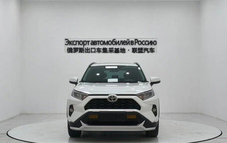 Toyota RAV4, 2022 год, 3 110 000 рублей, 2 фотография