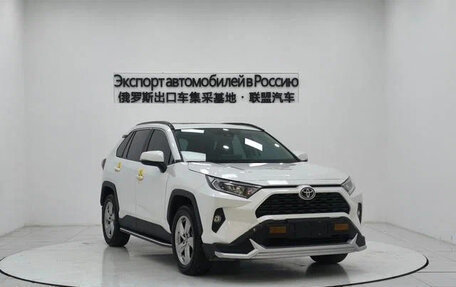 Toyota RAV4, 2022 год, 3 110 000 рублей, 3 фотография