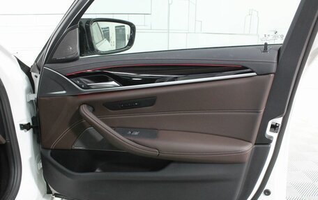 BMW 5 серия, 2022 год, 7 000 000 рублей, 21 фотография