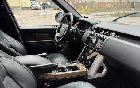 Land Rover Range Rover IV рестайлинг, 2018 год, 5 500 000 рублей, 22 фотография