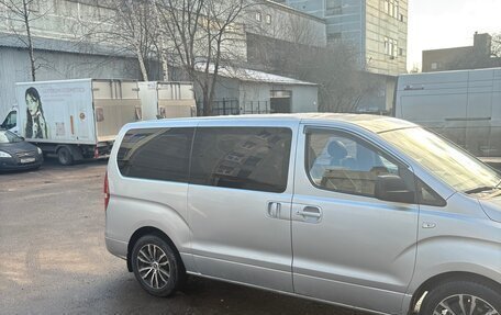 Hyundai Grand Starex Grand Starex I рестайлинг 2, 2009 год, 1 100 000 рублей, 3 фотография