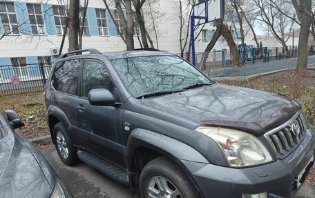 Toyota Land Cruiser Prado 120 рестайлинг, 2004 год, 2 500 000 рублей, 2 фотография