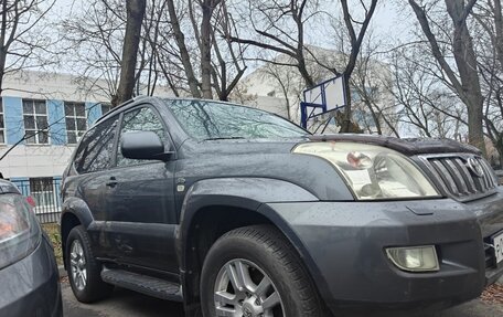 Toyota Land Cruiser Prado 120 рестайлинг, 2004 год, 2 500 000 рублей, 3 фотография