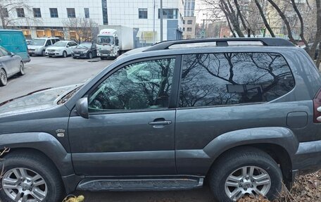 Toyota Land Cruiser Prado 120 рестайлинг, 2004 год, 2 500 000 рублей, 7 фотография