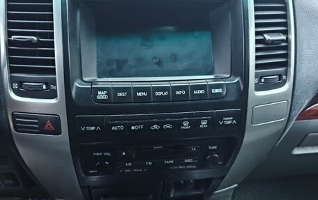 Toyota Land Cruiser Prado 120 рестайлинг, 2004 год, 2 500 000 рублей, 17 фотография