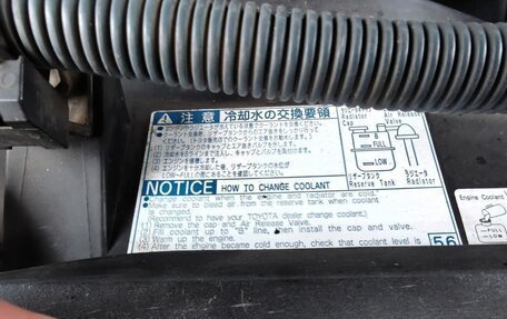 Toyota Land Cruiser Prado 120 рестайлинг, 2004 год, 2 500 000 рублей, 22 фотография