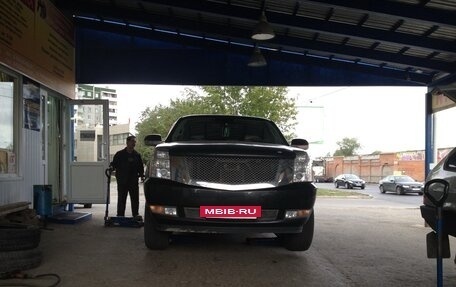 Cadillac Escalade III, 2007 год, 1 500 000 рублей, 6 фотография