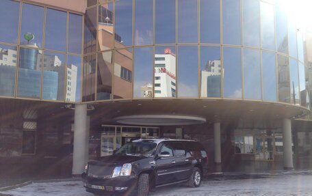 Cadillac Escalade III, 2007 год, 1 500 000 рублей, 17 фотография