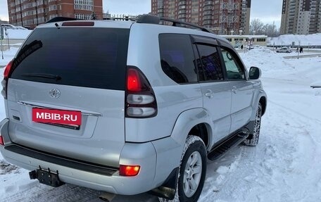 Toyota Land Cruiser Prado 120 рестайлинг, 2006 год, 2 350 000 рублей, 3 фотография