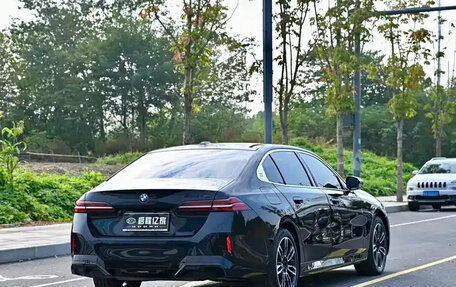 BMW 5 серия, 2025 год, 6 800 066 рублей, 4 фотография