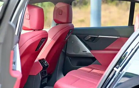 BMW 5 серия, 2025 год, 6 800 066 рублей, 13 фотография