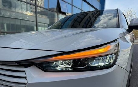 Honda Vezel, 2022 год, 2 303 000 рублей, 21 фотография