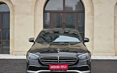 Mercedes-Benz E-Класс, 2025 год, 7 600 066 рублей, 2 фотография