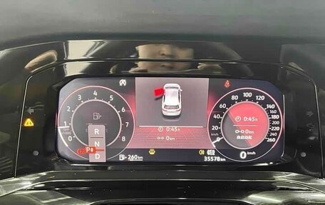 Volkswagen Golf VIII, 2022 год, 2 290 000 рублей, 12 фотография