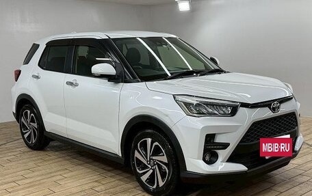 Toyota Raize I, 2021 год, 1 380 000 рублей, 4 фотография