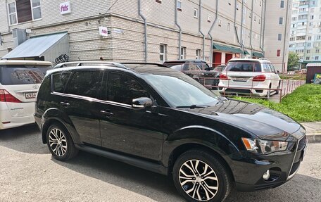 Mitsubishi Outlander III рестайлинг 3, 2012 год, 1 650 000 рублей, 3 фотография