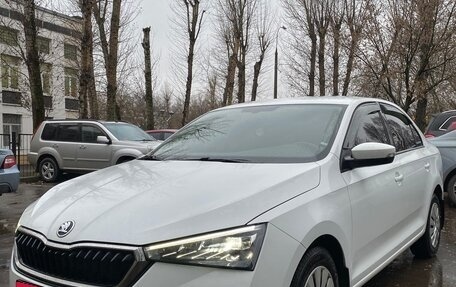 Skoda Rapid II, 2022 год, 1 650 000 рублей, 2 фотография