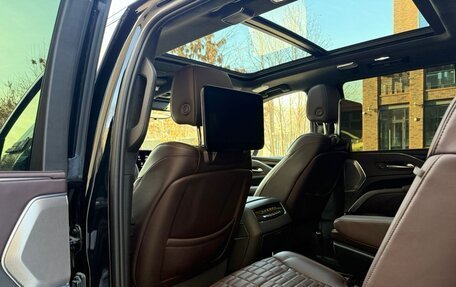 Cadillac Escalade V, 2023 год, 14 500 000 рублей, 15 фотография