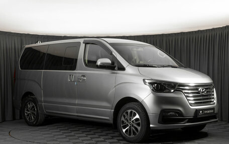 Hyundai Grand Starex Grand Starex I рестайлинг 2, 2019 год, 4 400 000 рублей, 2 фотография